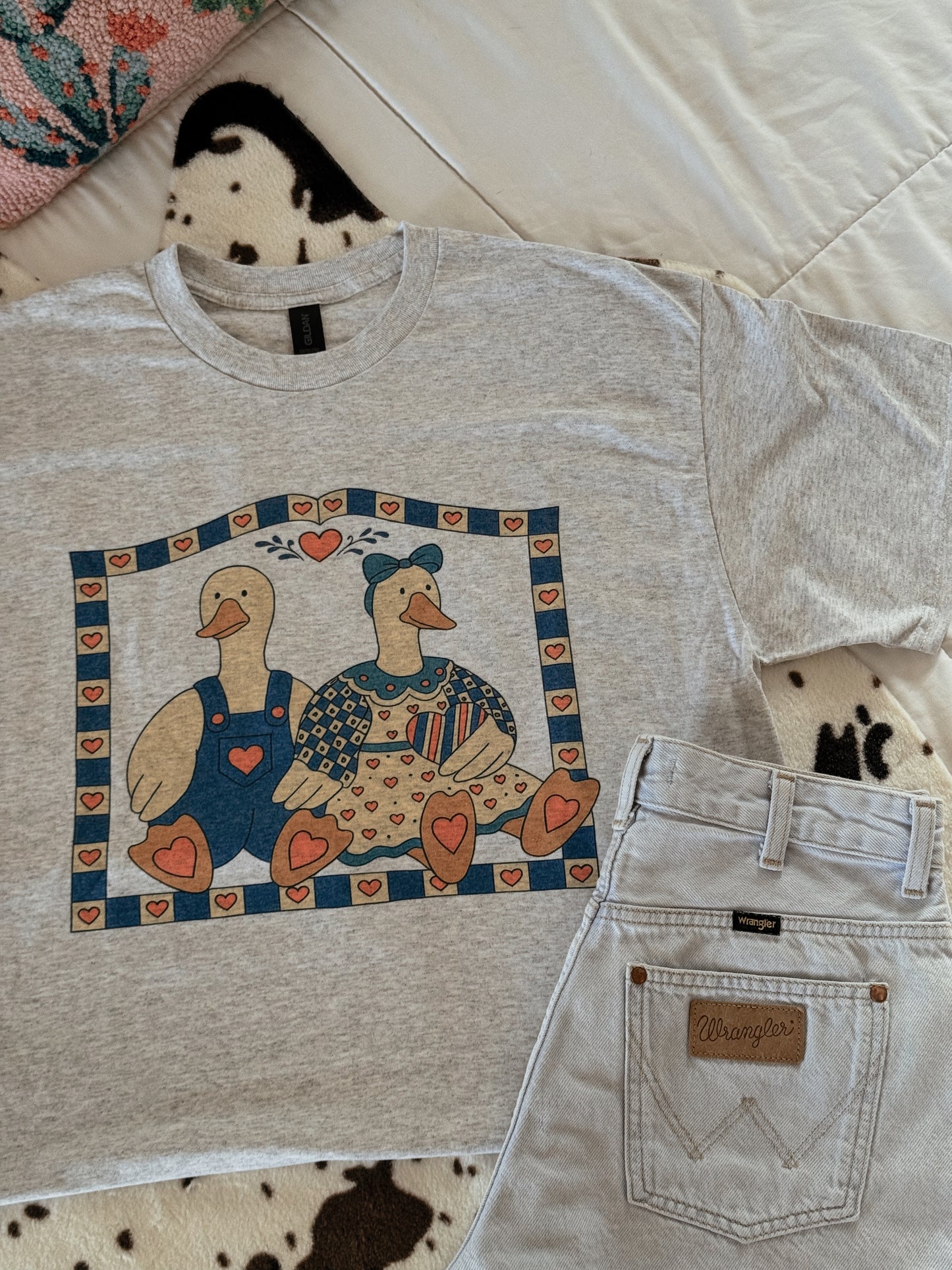 THRIFTED GOOSE