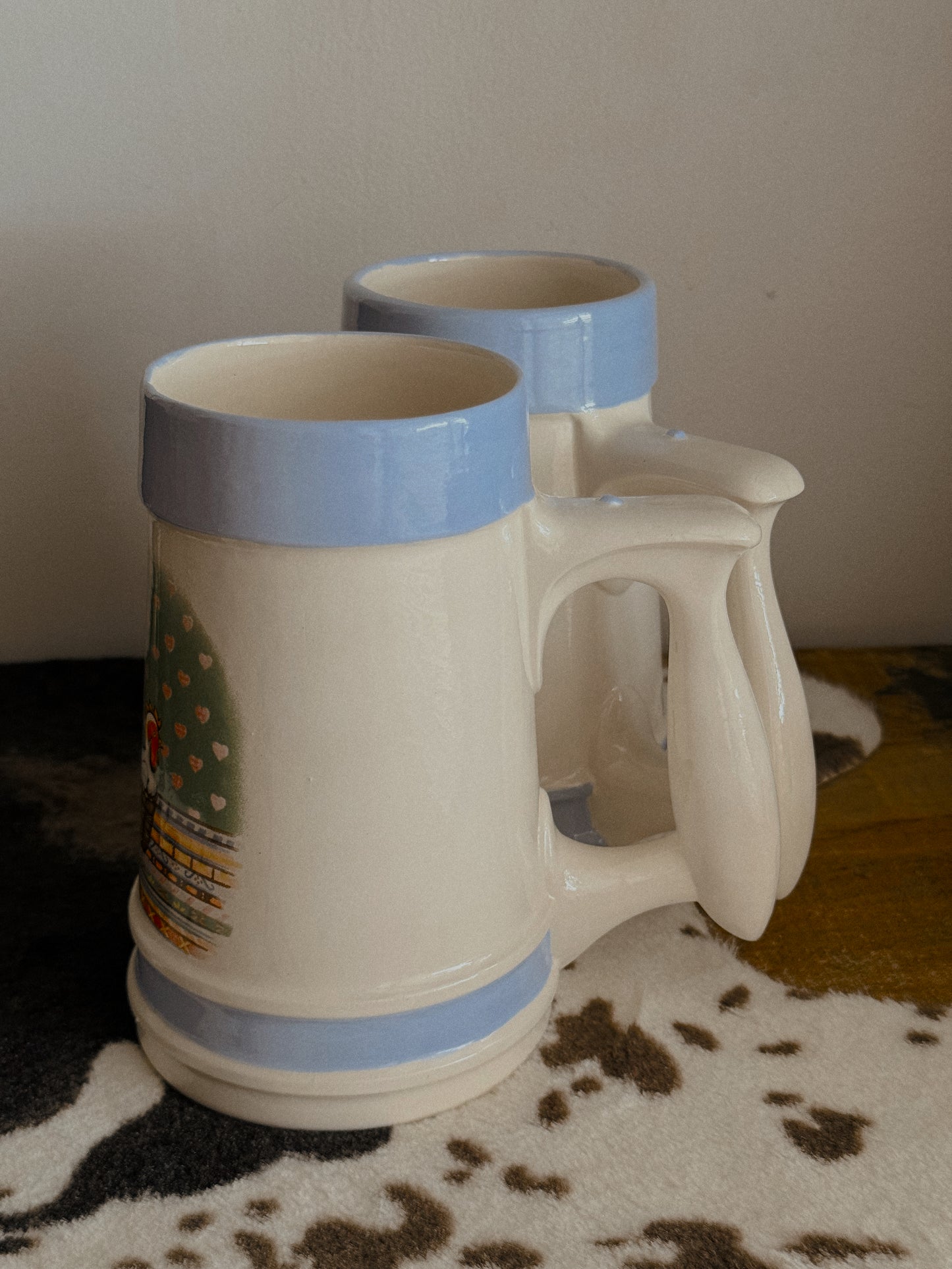 VINTAGE CERAMIC LARGE MUGS