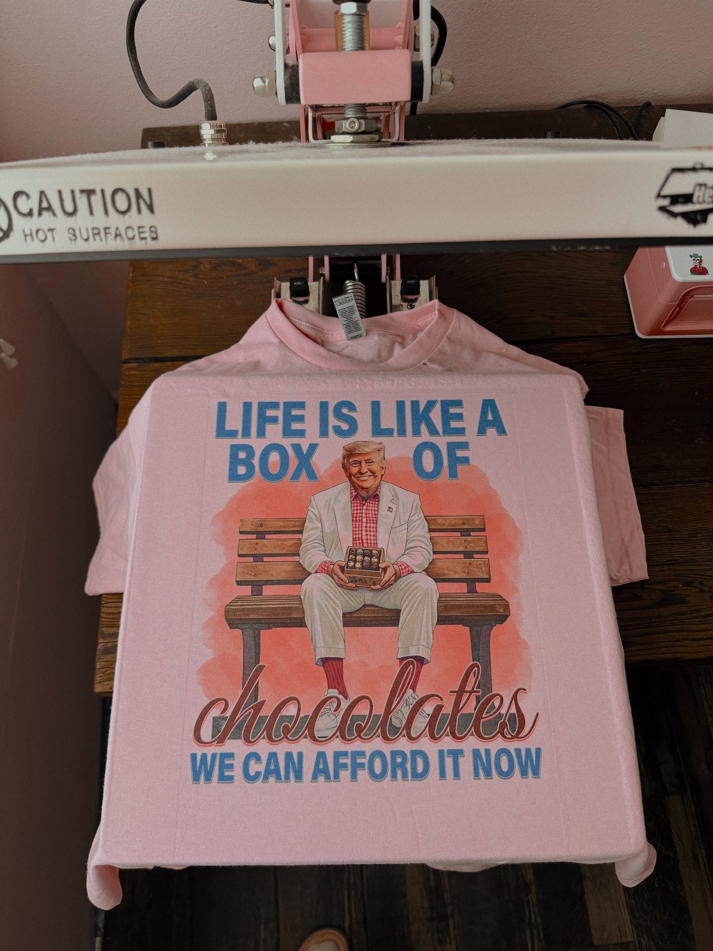 BOX OF CHOCOLATES WITH TRUMP