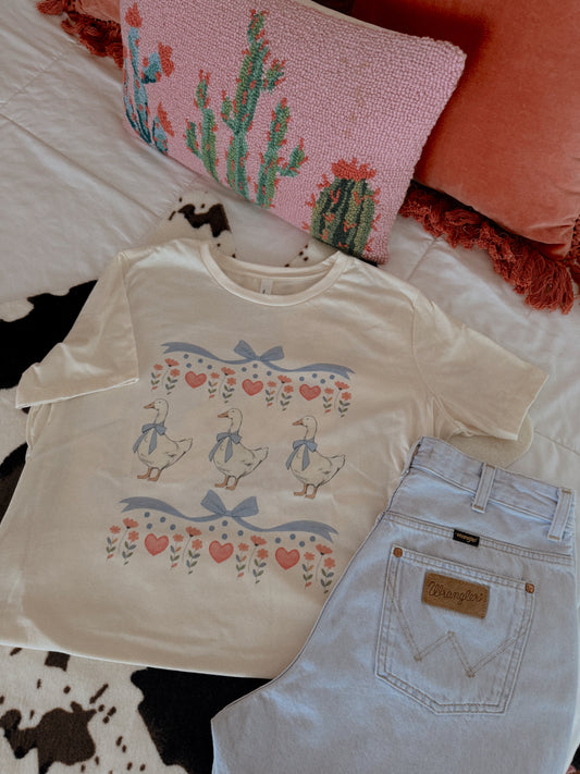 VINTAGE CUTESY GOOSE