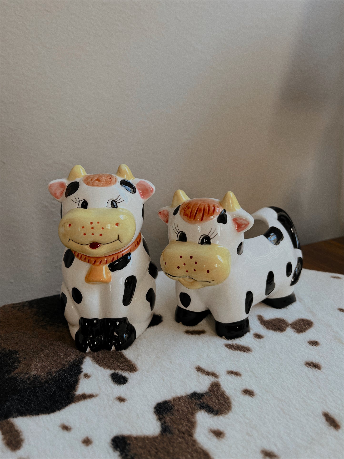 COW SUGAR AND CREAMER
