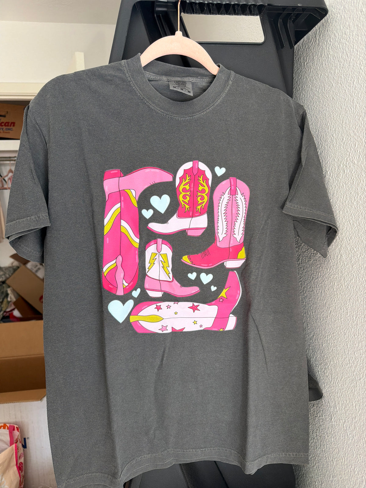 BOOTZ TEE