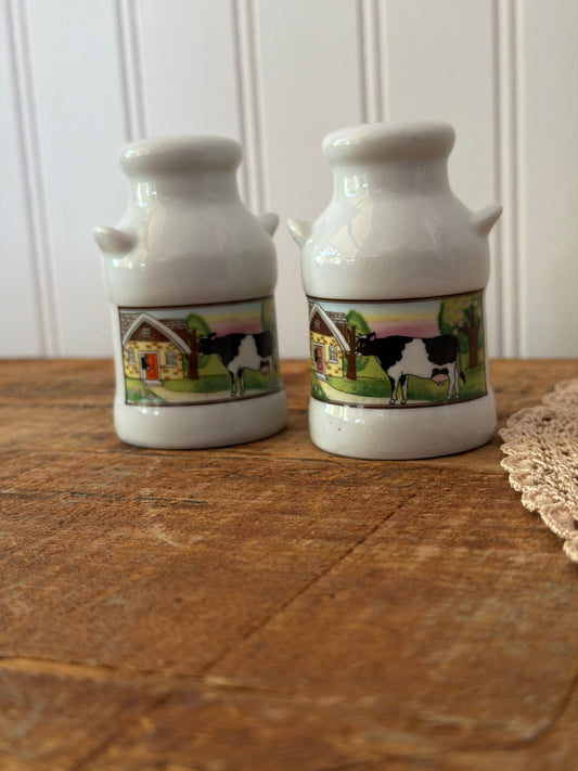 COW S & P SHAKERS