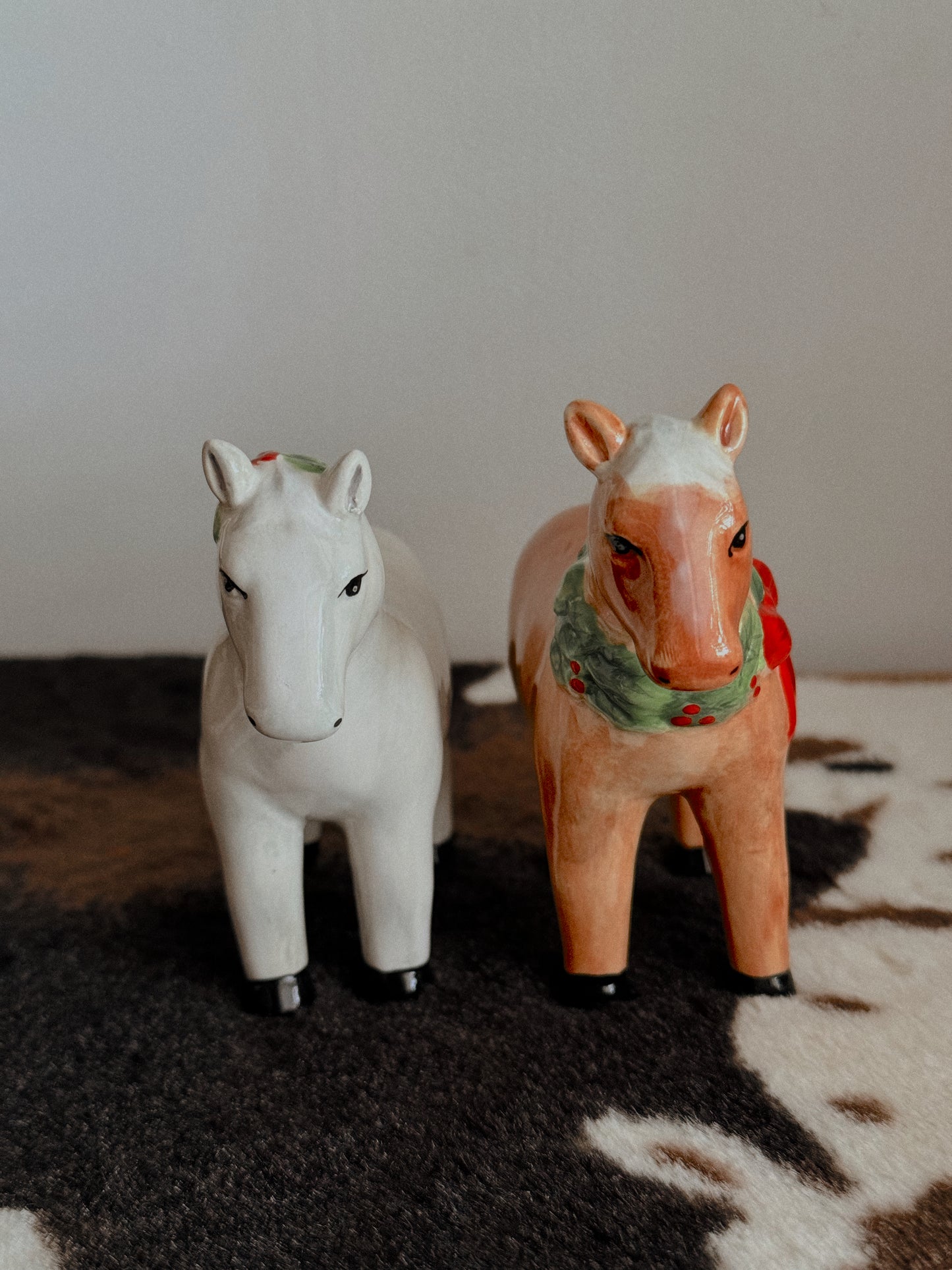 XMAS HORSE S&P SHAKERS