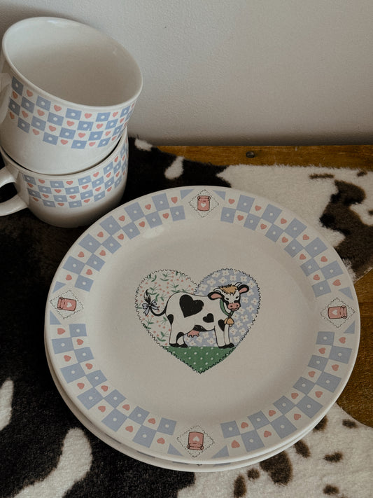 VINTAGE COW GLASS SET