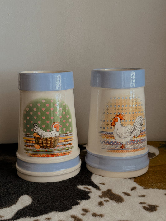 VINTAGE CERAMIC LARGE MUGS