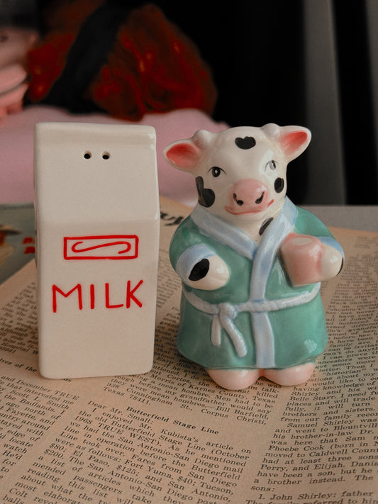 MILK JUG COW S&P SHAKERS