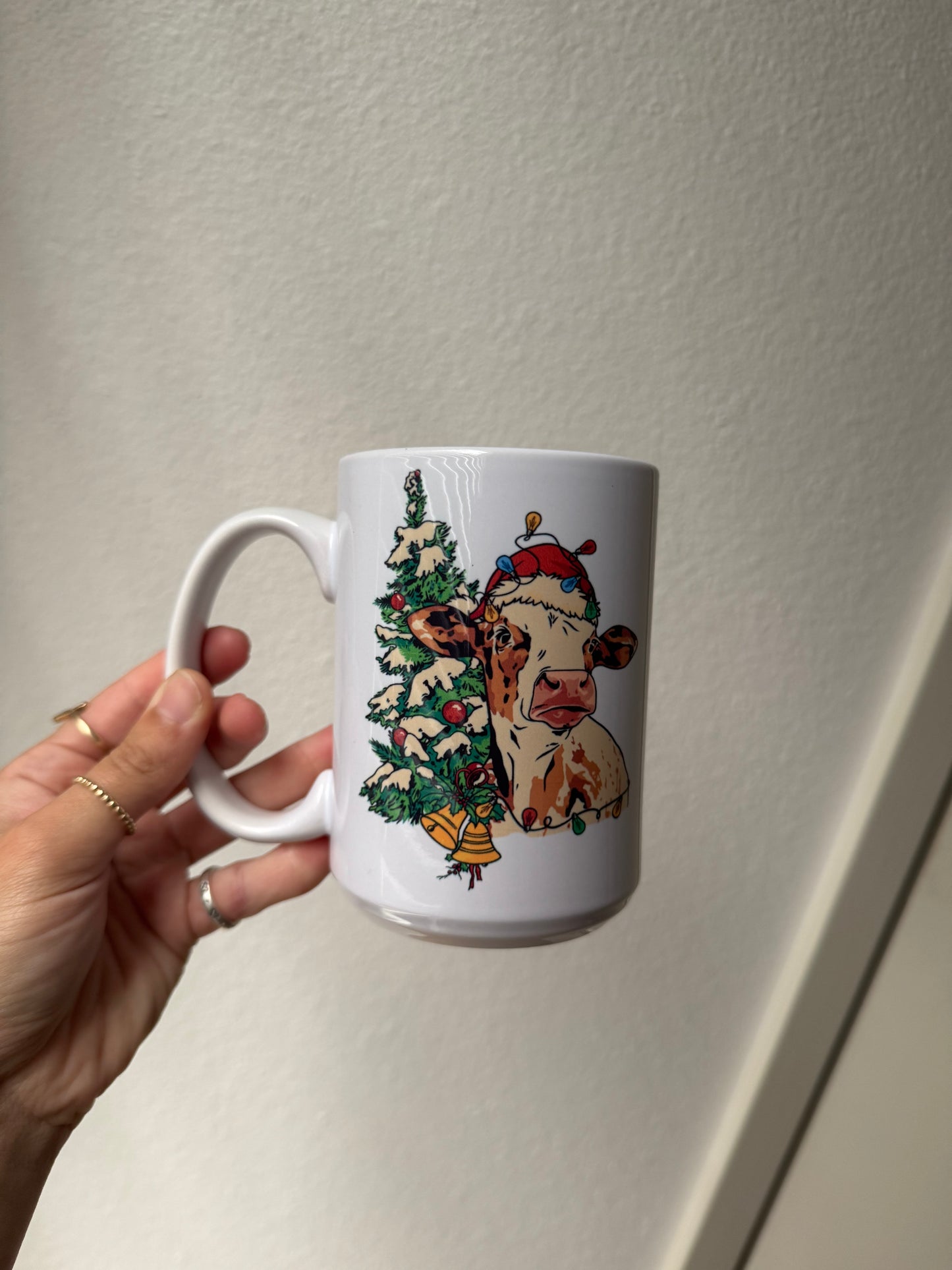 VINTAGE XMAS COW MUG