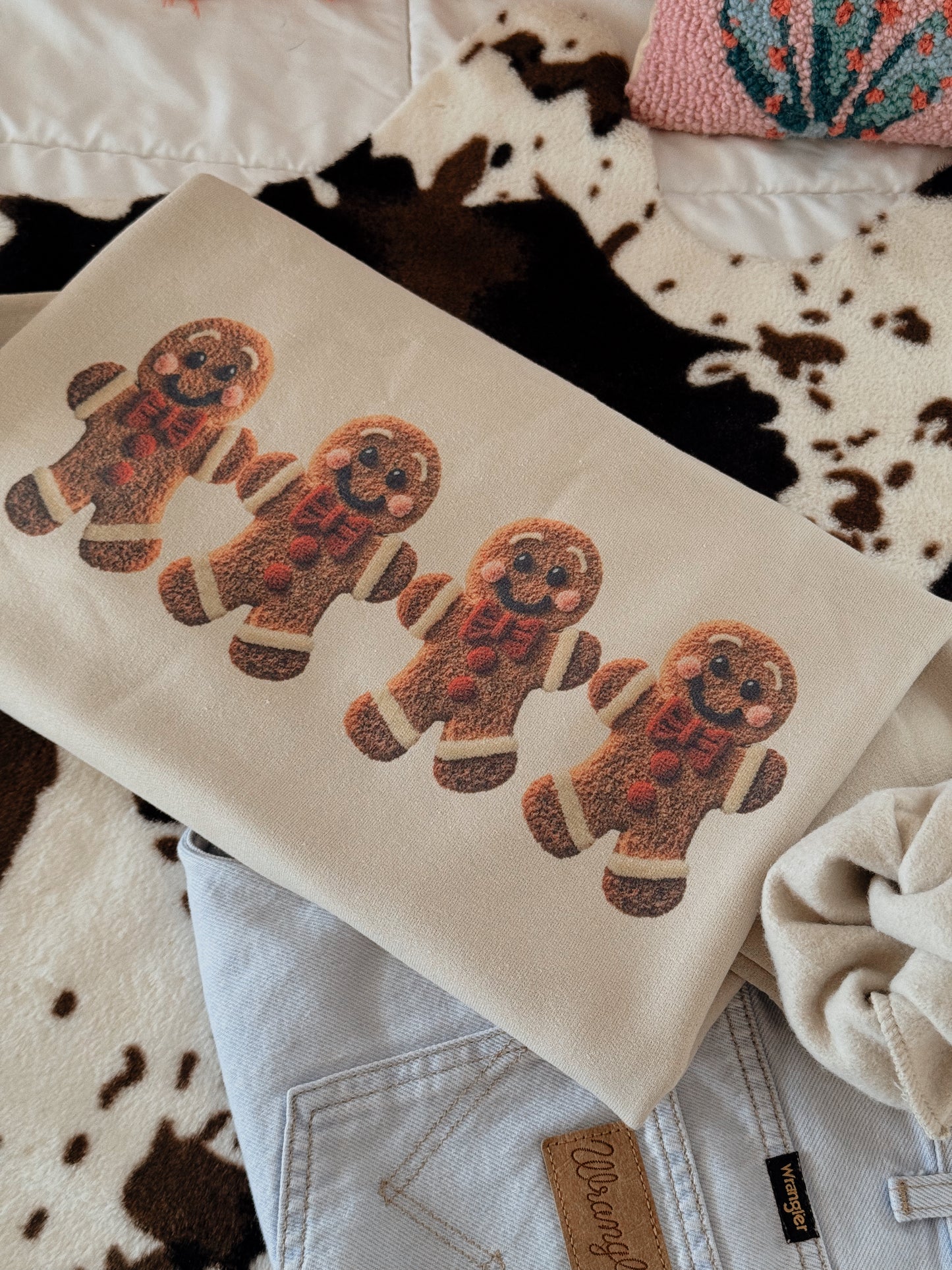 FAUX CROCHET GINGERBREAD