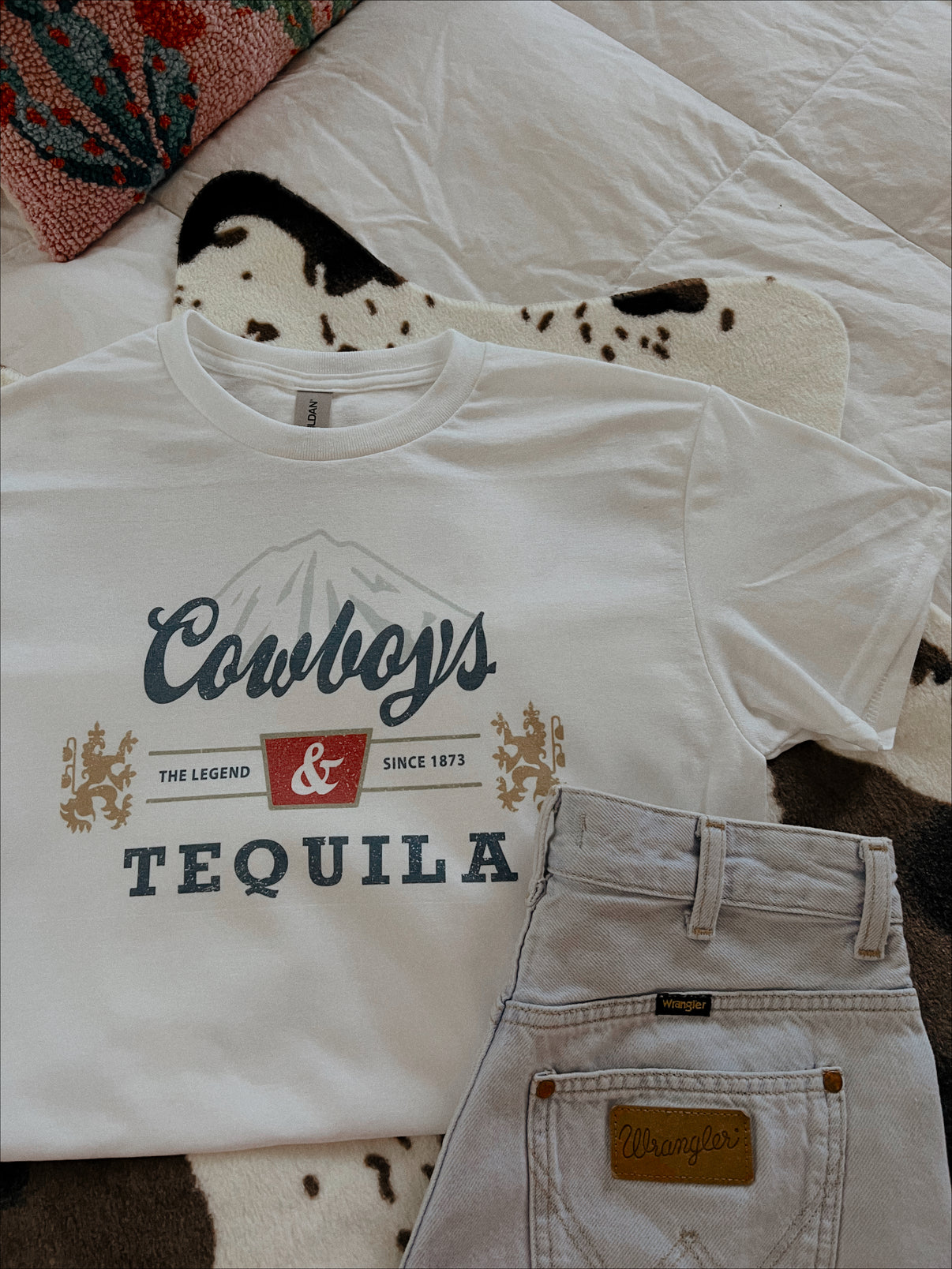 COWBOYS & TEQUILA Western Vintage Babe